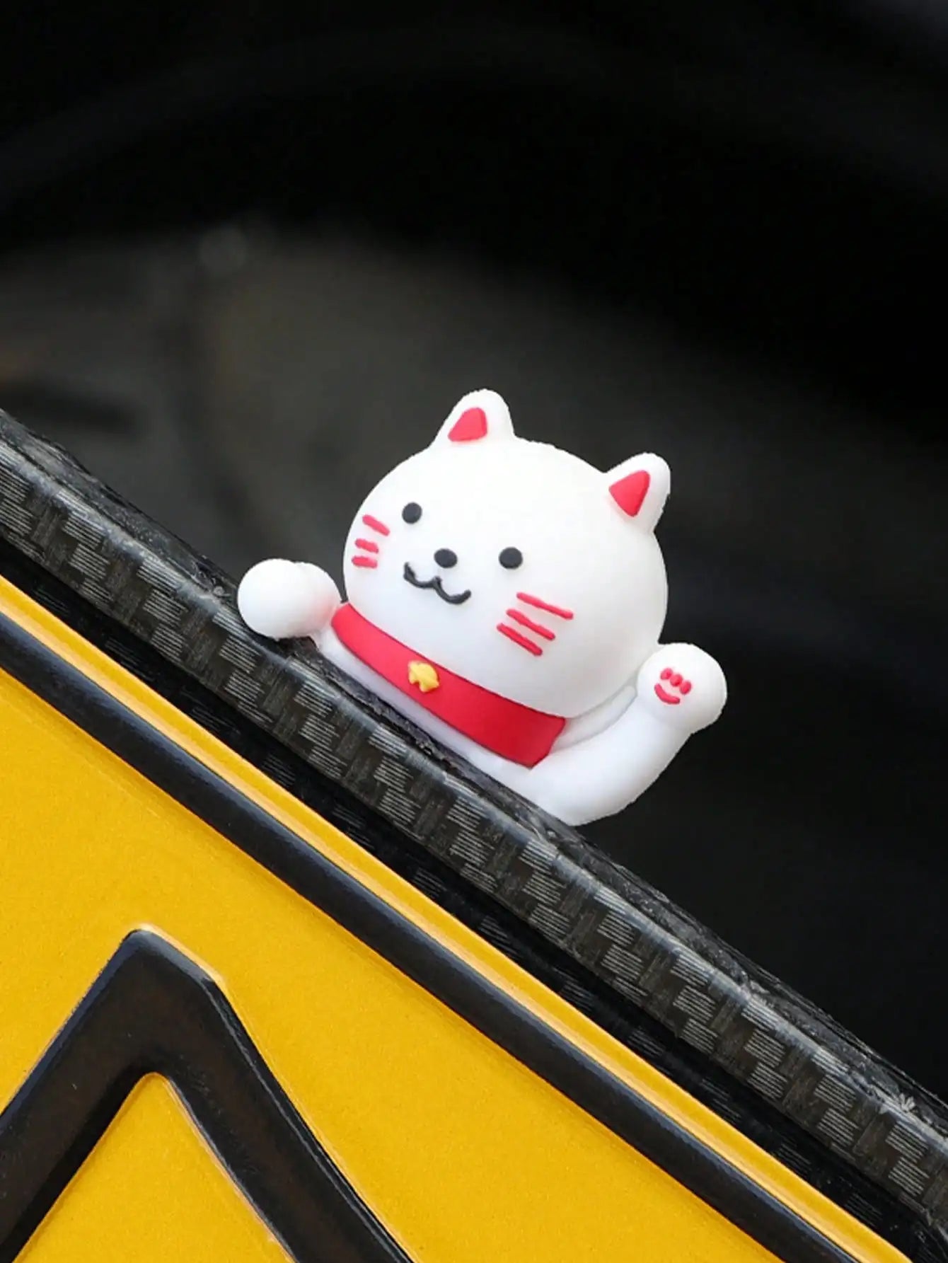 3D Husky Car Dashboard Ornament - Cute Rubber Auto Decor & Motorcycle Accessory