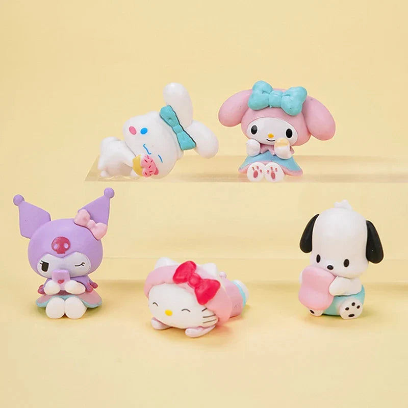 5Pcs Sanrio Anime Figures β Kuromi, Pochacco, Cinnamoroll & Melody Dolls for Desktop Display & Car Ornaments