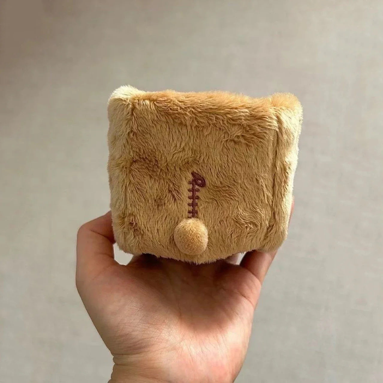 Kawaii Plush Pencil Holder - Cute Desk Organizer for Cosmetics, Stationery & Office Storage Gift