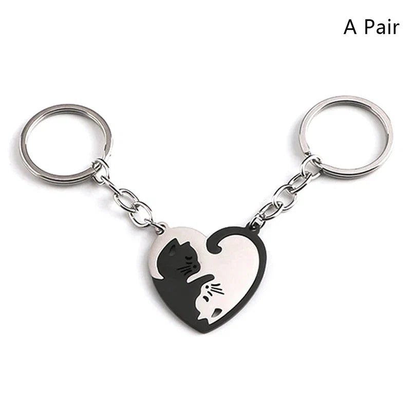 Cute Hug Cat Keychain - Heart Patchwork Round Keyring for Couples, Bags, Cars and Gifts