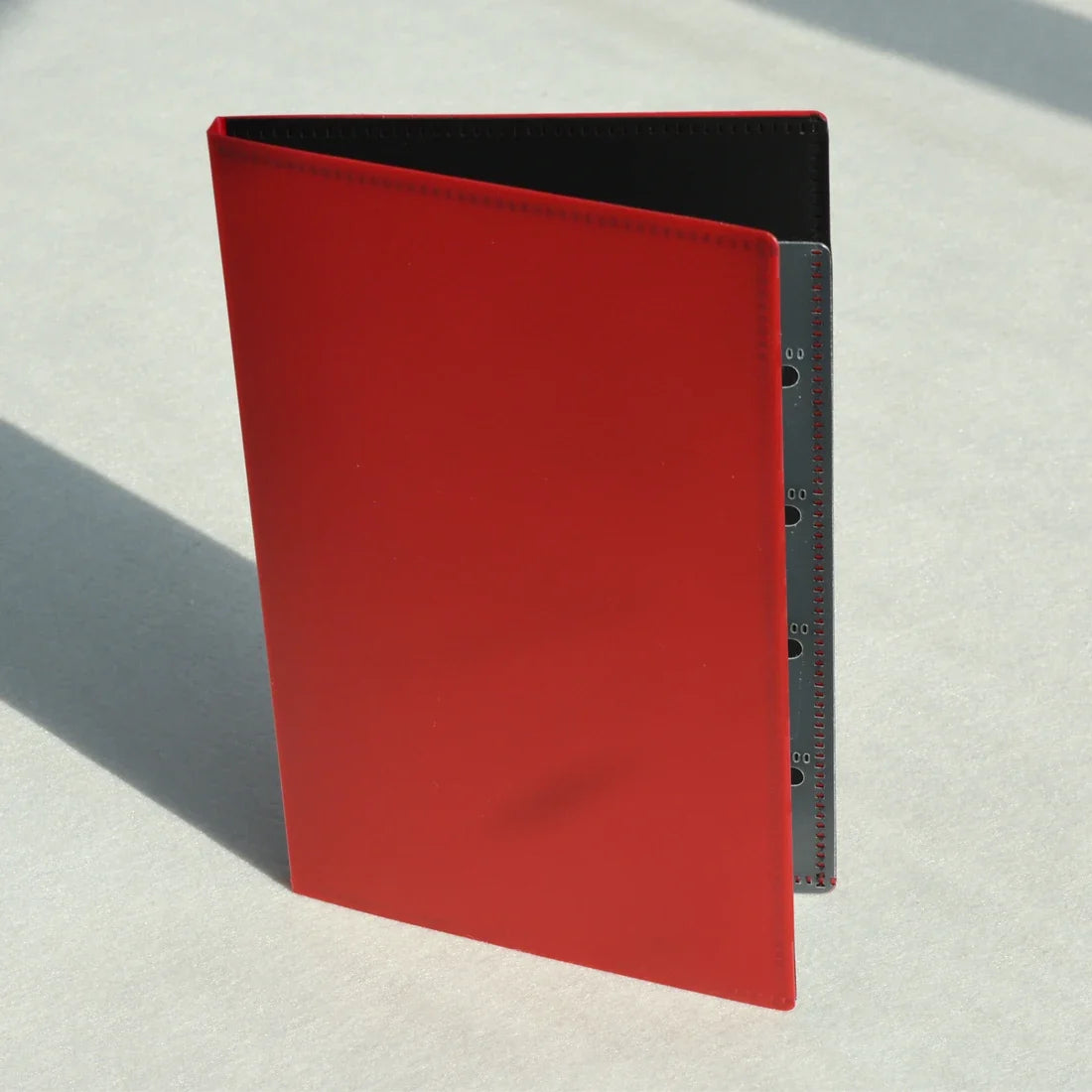Hands-Free Poker Card Holder - Curved Playing Card Stand Rack for Seniors and Comfortable Card Games