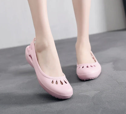 RYAMAG Women’s Clogs Jelly Sandals – Non-Slip Summer Hole Shoes, Waterproof EVA Flat Slippers for Home & Garden