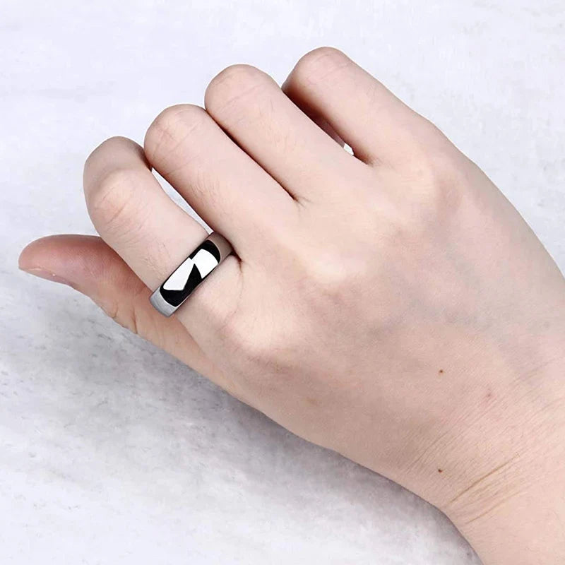 TIGRADE Titanium Wedding Band Rings - 2/4/6/8mm Polished Classic Engagement Rings for Men & Women in Black & Silver