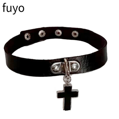 New Spike Choker Necklace – Punk Faux Leather Collar with Big Rivets, Studded Goth Style for Women & Men
