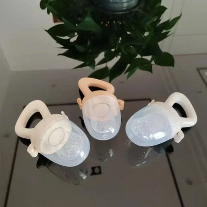 Silicone Baby Fruit Feeder with Cover - Fresh Food Nibbler Teething Pacifier for Baby Feeding