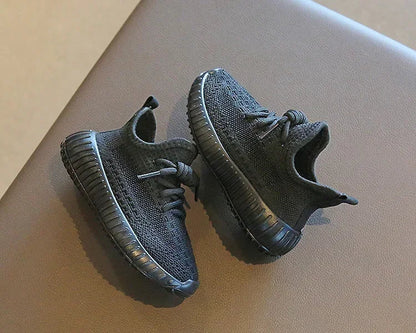 New Kids Fashion Sneakers – Breathable, Soft Bottom Casual Running Shoes for Boys & Girls