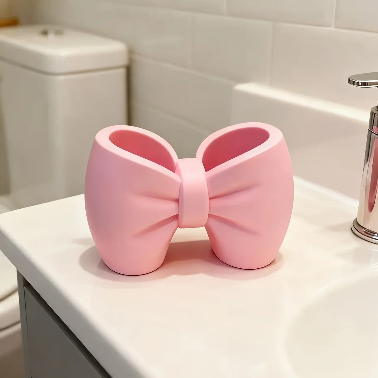 Creative Bow Pen & Toothbrush Holder – Freestanding Plastic Organizer for Bedroom & Bathroom Decor