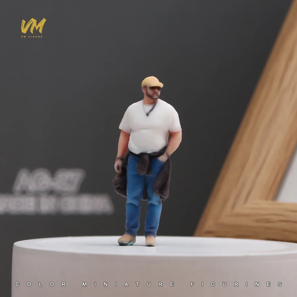 3D Miniature Figures - 1/64 Scale Racer Photographer Casual People Scene Props Model Ornaments for Vehicle Decor
