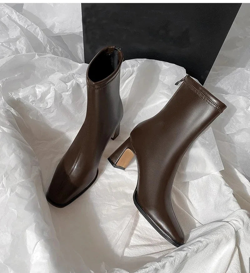 2024 New Vintage Brown Women's Ankle Boots – Fashionable Square Toe, Thick Heel Short Booties for Autumn & Winter