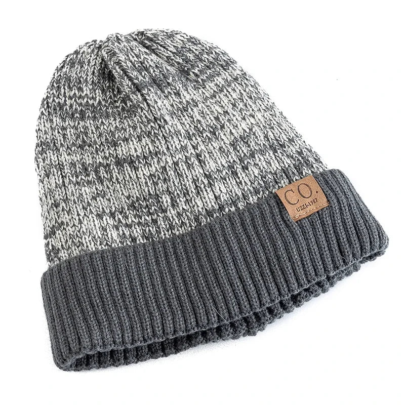 Unisex Two-Tone Winter Beanie Hat - Fur-Lined Knitted Cap for Men and Women, Casual Fashion Warmth