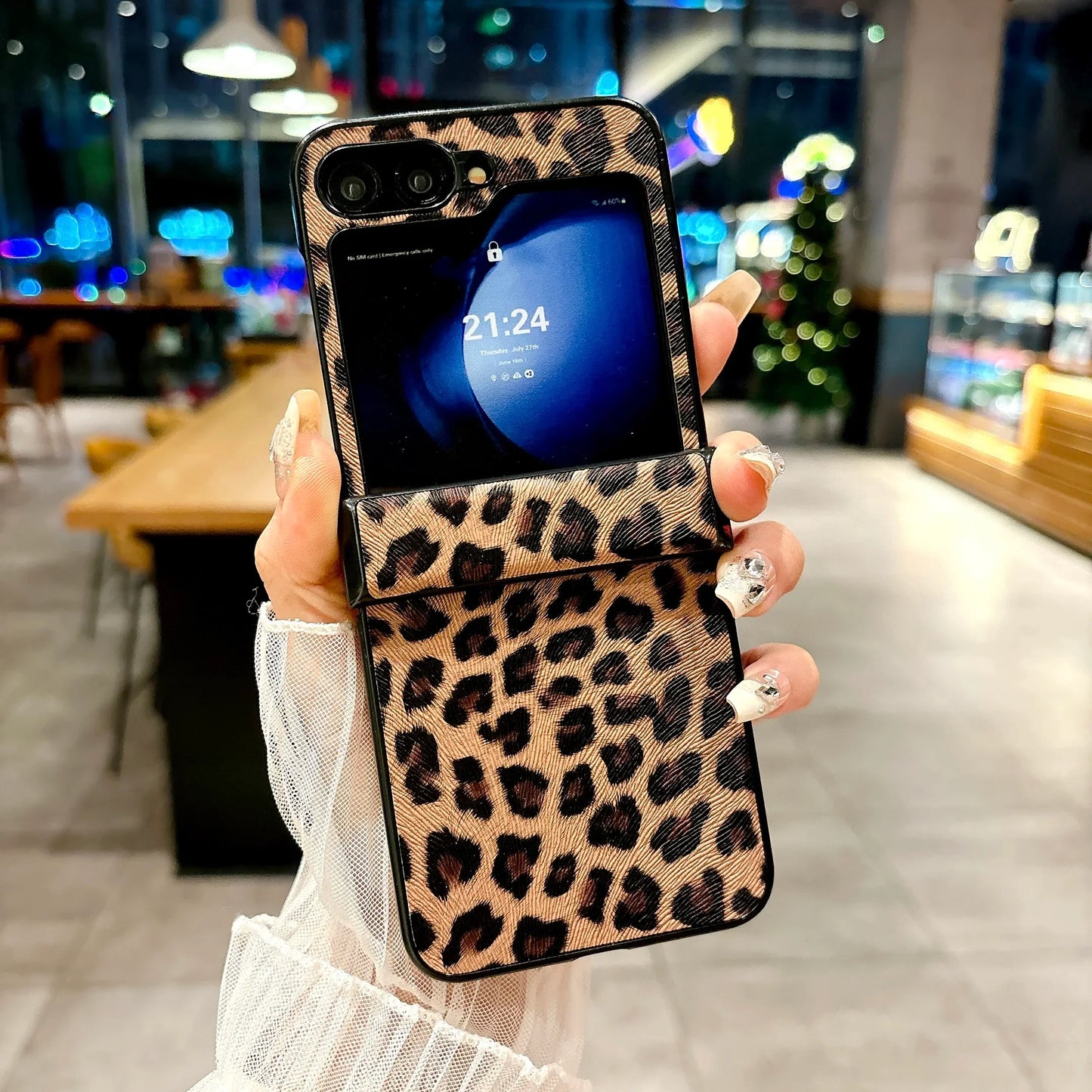 Luxury Leopard Grain Leather Folding Case for Samsung Galaxy Z Flip 3/4/5/6 – Stylish Protective Cover