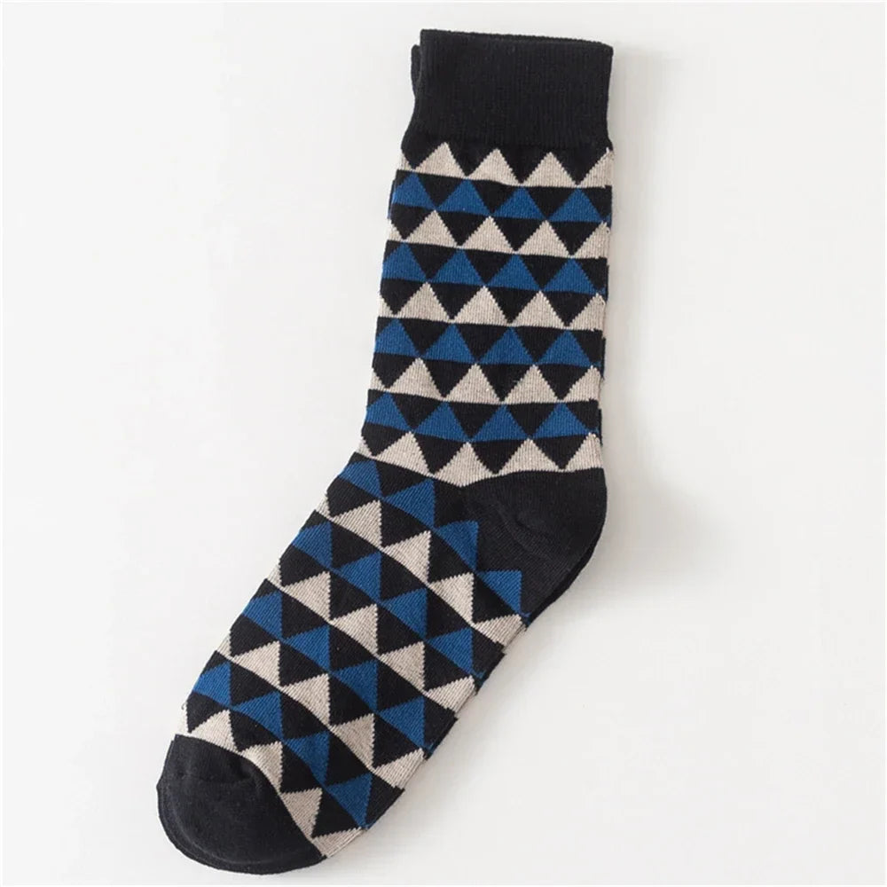 Colorful Striped Art Socks for Men – Rainbow Zebra Pattern Winter Fashion Crew Socks, Unisex Business Casual Combed Cotton Dropshipping Socks