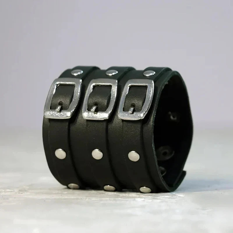 Vintage Leather Cuff Bracelet - Gothic Punk Adjustable Wristband with Concealed Buckle, Men's Metal Armband Jewelry