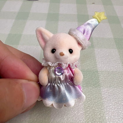 Sylvanian Families Blind Keychain Accessories – Original Mini Figures & Kids’ Toy Kitchen Set