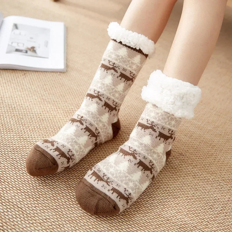 Women’s Christmas Fuzzy Socks – Winter Warm Thermal Non-Slip Fluffy Floor Slippers, Soft Indoor Home Gift