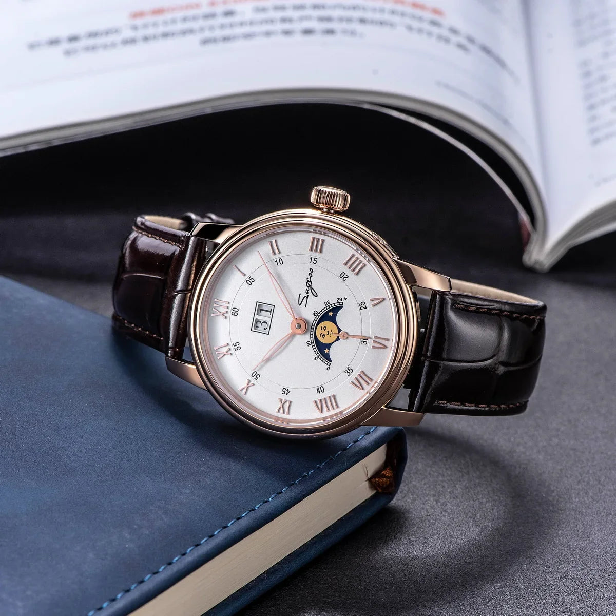 Sugess Moonphase Men’s Automatic Mechanical Watch — 40MM Stainless Steel with Seagull ST2528 Movement and Blue Sandstone Dial