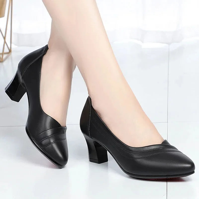 Women’s Lightweight Wedge Heel Shoes – Spring & Autumn Casual Black Leather Pumps for Home & Outdoor Comfort