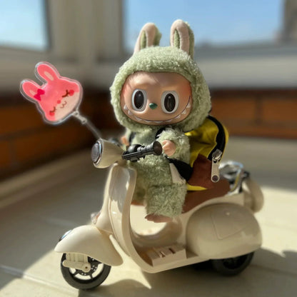 Mini Electric Retro Motorcycle Toy – Dazzling Spin for Labubu Dolls & Pets, Children’s Birthday Gift