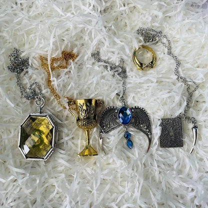 Dark Fantasy Snake & Eagle Pendant Ring Set - 7-Piece Halloween Collectible Gift Set