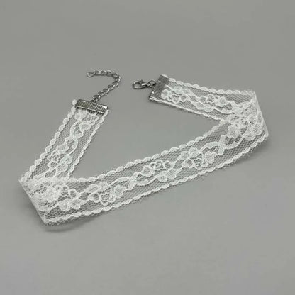 Short Lace Choker Necklace - Black & White Romantic Fashion Jewelry for Women & Girls, Party Gift Accessory