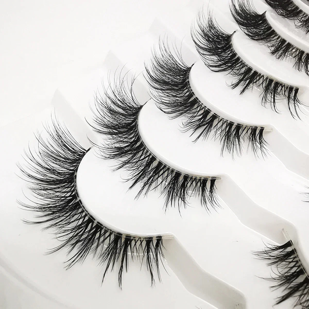 HBZGTLAD 7 Pairs Cat Eye Faux Mink Lashes – Clear Band, Wispy & Natural Full Strip Eyelashes