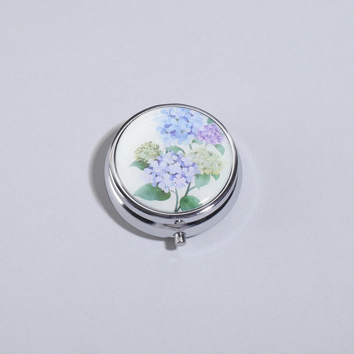 3-Compartment Stainless Steel Pill Box - Round Floral Medicine Organizer, Portable Capsule Case with Dividers