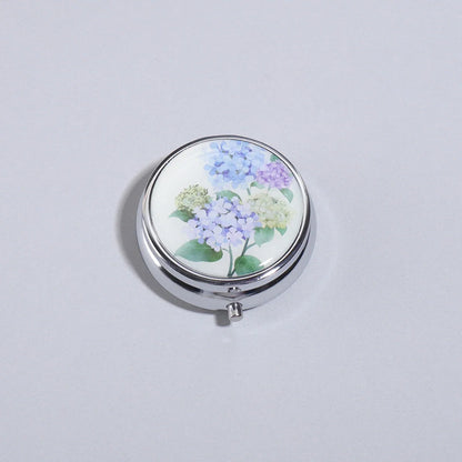 3-Compartment Stainless Steel Pill Box - Round Floral Medicine Organizer, Portable Capsule Case with Dividers