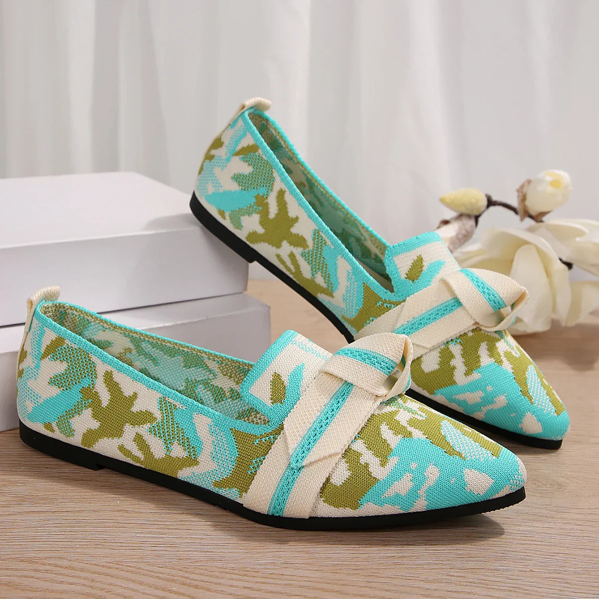 Women's Luxury Loafers Ballet Flats – Pointed Toe Slip-On Shoes with Low Heel, Barefoot Comfort & Butterfly Design