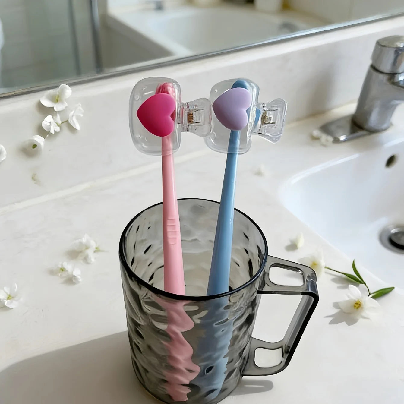 Portable Toothbrush Covers - Hygienic Toothbrush Head Protector Caps & Storage Clips