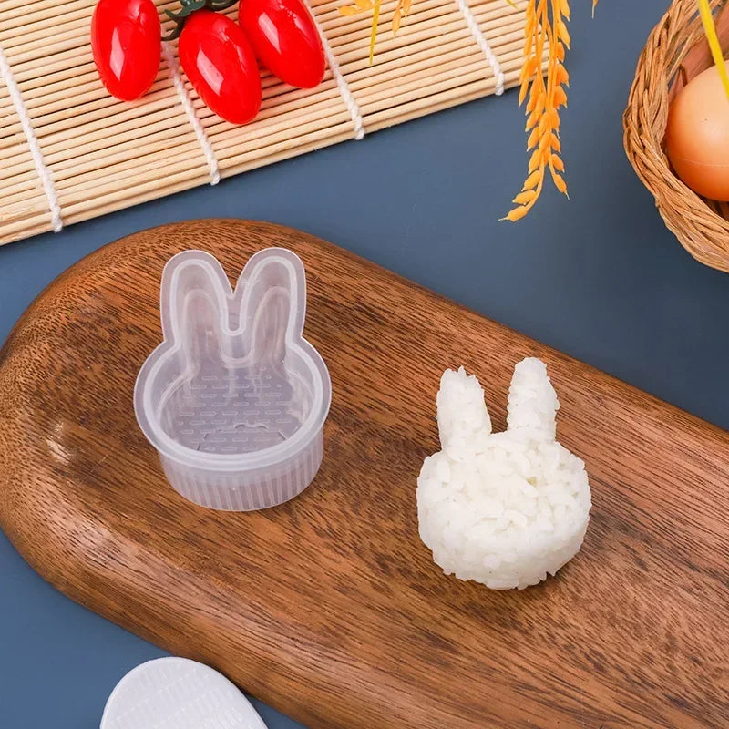 4PCS Transparent Sushi Mold Set – Triangular Onigiri Rice Ball Maker & Food Press Kit for Bento Kitchen Use