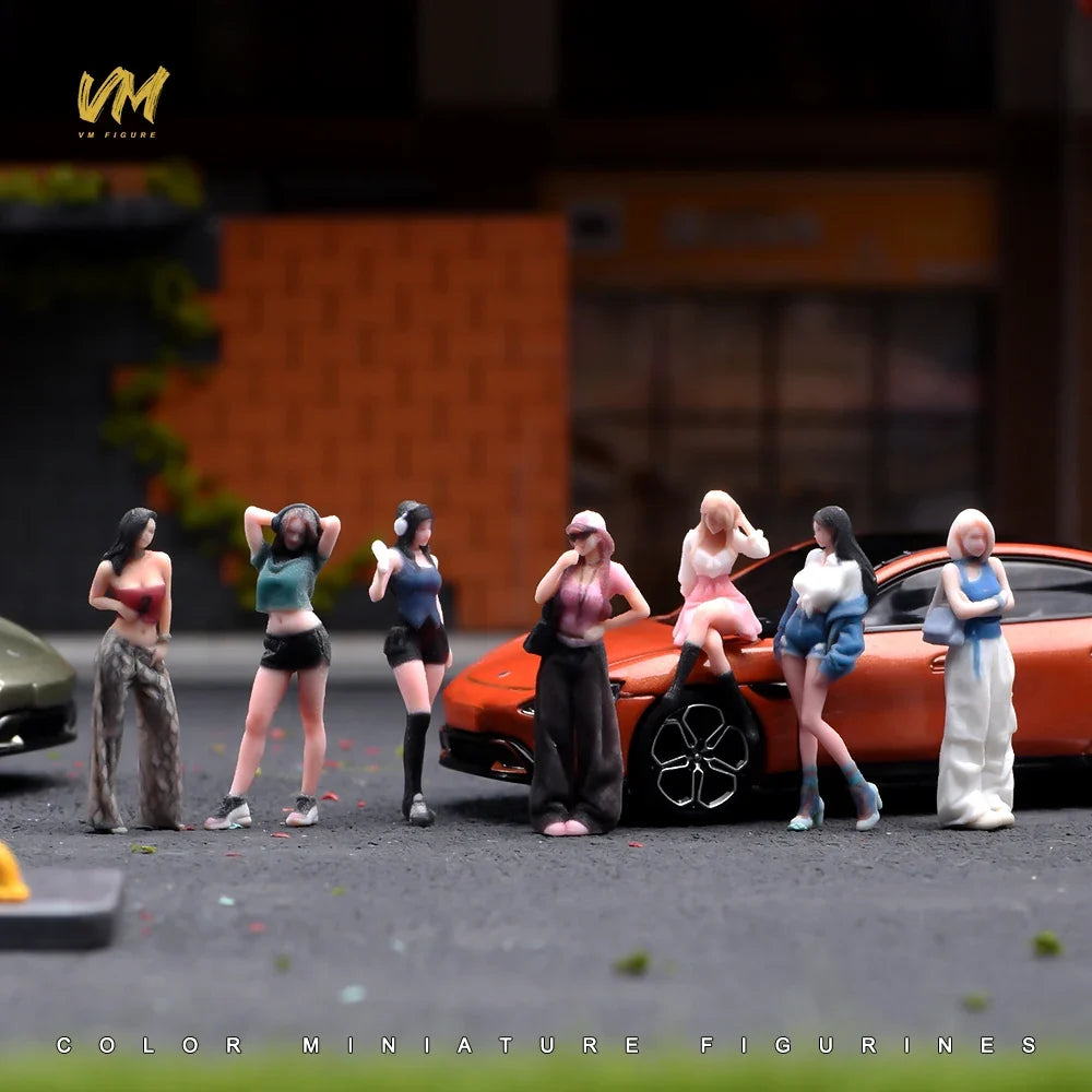 3D Miniature Figures - 1/64 Scale Racer Photographer Casual People Scene Props Model Ornaments for Vehicle Decor