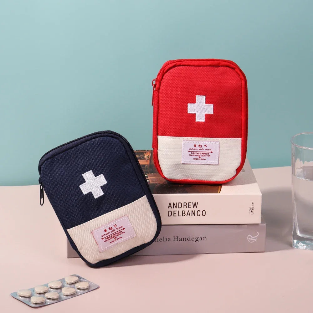 Portable Medicine Bag – Cute First Aid Kit Organizer, Medical Emergency Kits for Outdoor Travel & Household Pill Storage