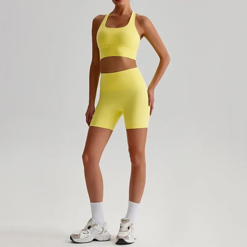 Women's Seamless Yoga Set — Quick-Dry Backless Bra & Booty-Lifting Shorts for Running, Gym & Fitness Workouts
