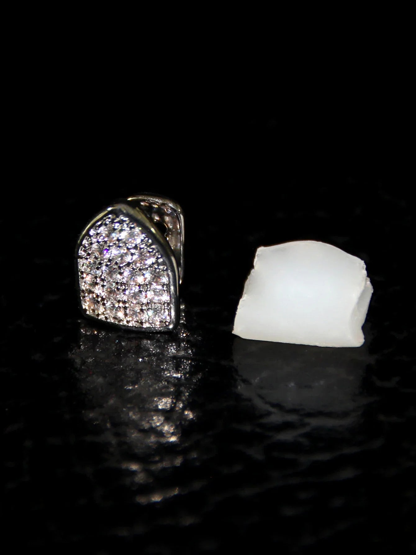 Full Zircon Inlaid Teeth Decoration – Hip Hop Style Single Teeth for Men & Women, Perfect for Dating & Party Wear