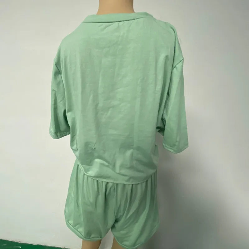 Women’s Summer Two-Piece Set – Crew Neck Short Sleeve Pullover Top & Shorts Casual Matching Outfit Lounge Wear