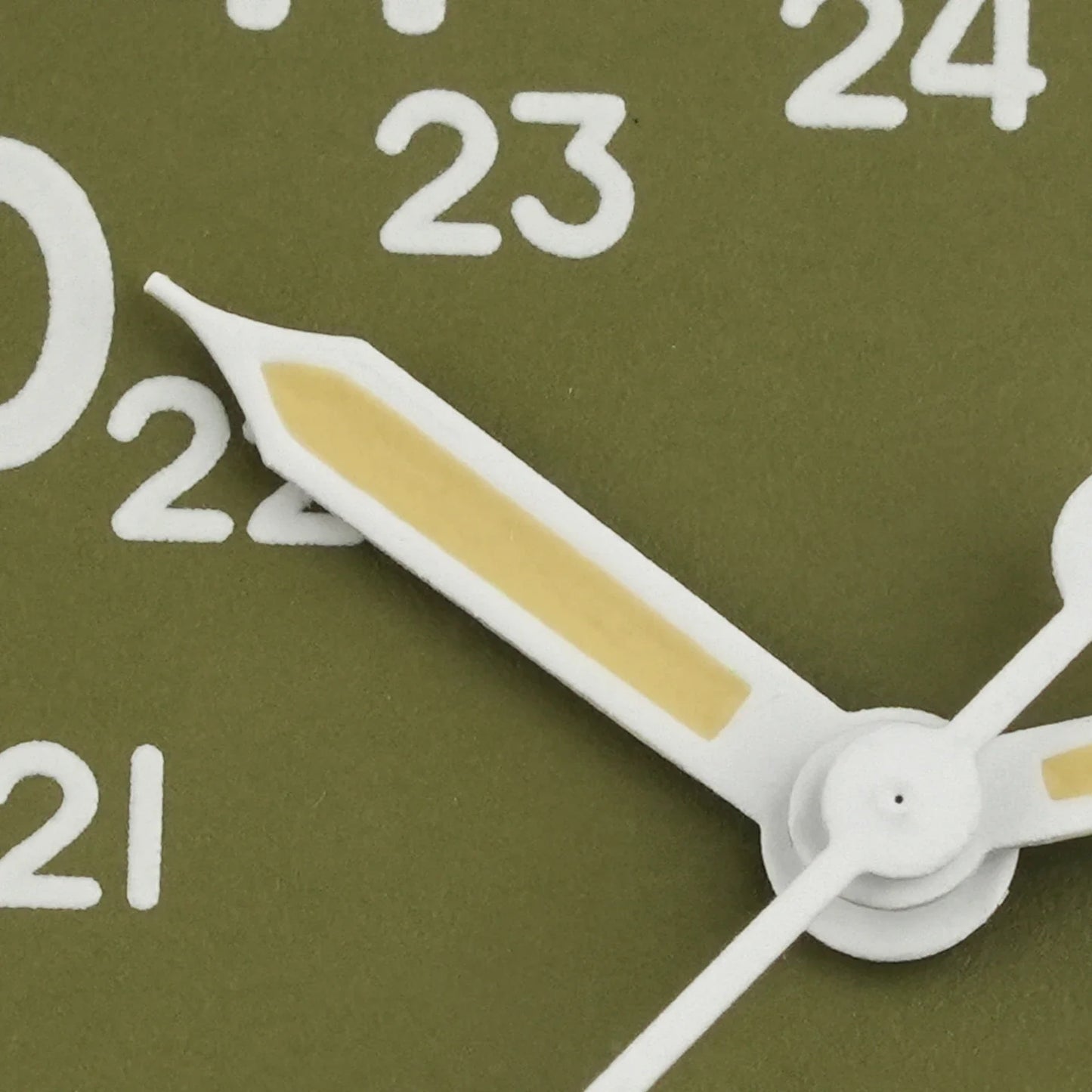 Militado ML05 Vintage Quartz Watch 38mm with VH31 Movement, Domed Sapphire Crystal, AR Coating & Luminous Dial