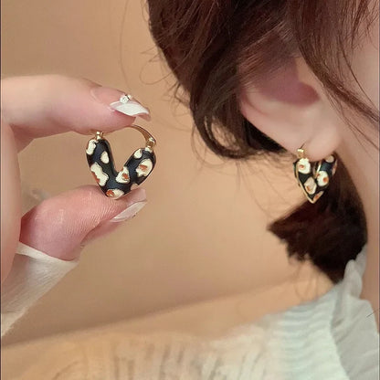 2024 Trendy Red Dripping Oil Heart Hoop Earrings for Women and Girls – Korean Elegant Love Dangle Jewelry Gift