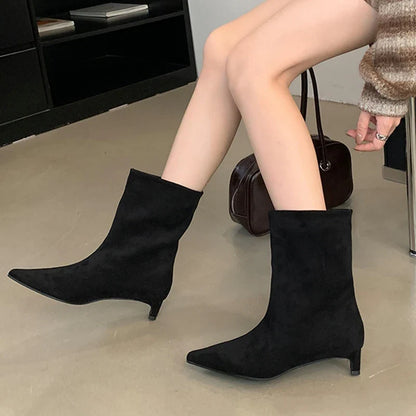 Women’s Vintage Pointed Toe Ankle Boots - Warm Slip-On Low Heel Party Knight Boots