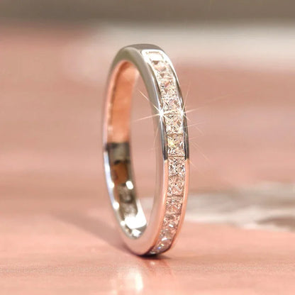 Huitan Minimalist Wedding Ring for Women – Silver Luxury Princess CZ Paved Elegant Anniversary Ring Fashion Jewelry for Daily & Special Occasions