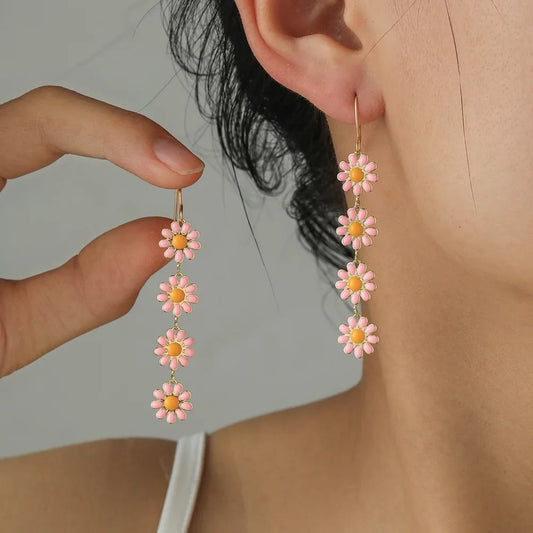 Retro Daisy Flower Earrings - Elegant Small Floral Jewelry for Women Party Gifts