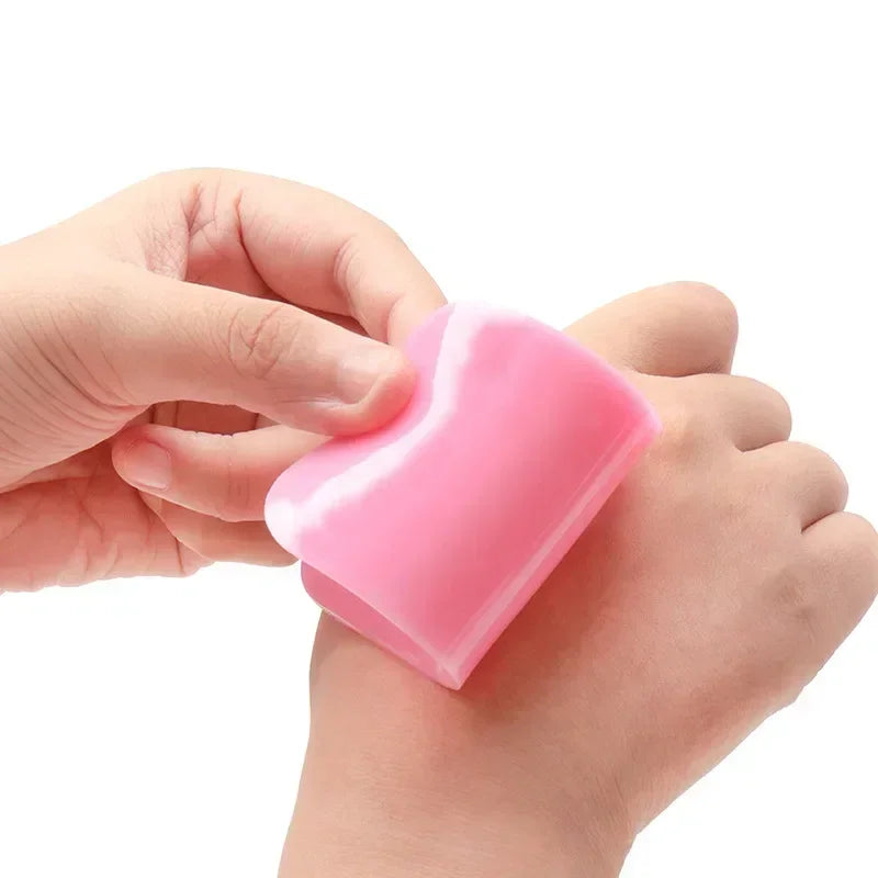 Eyelash Extension Forehead Sticker Pad – Silicone Pink Transparent Lash Tray & Pallet Holder for Makeup
