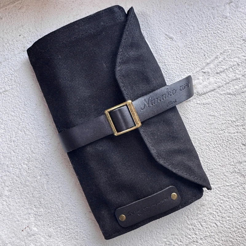 Oil Wax Leather Pencil Case – Waterproof Canvas Carabiner Bag for Artists, Students & Portable Travel Storage