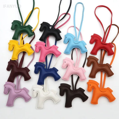 Fashion Horse Keychain - PU Leather Horse Charm for Car Keys, Handbags & Gifts