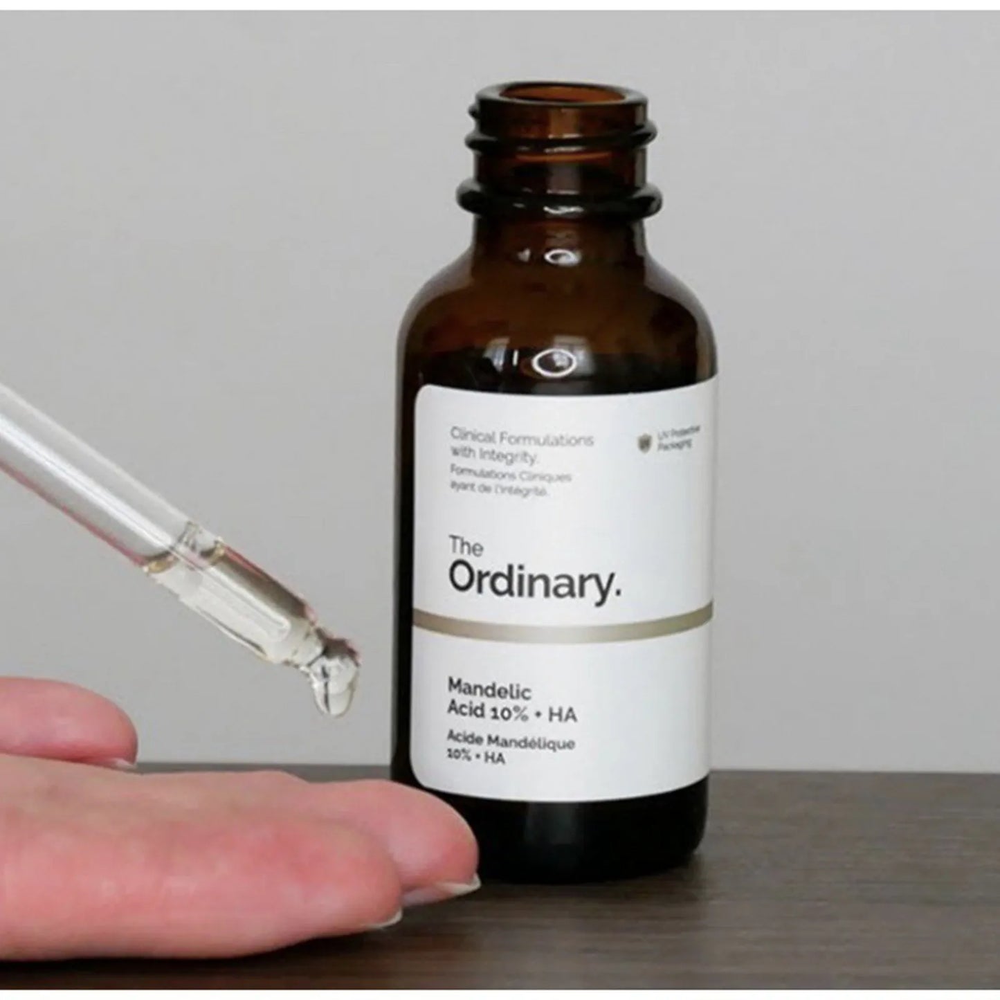30ml Multi-Effect Essence Liquid – Reduces Fine Lines & Eye Particles for Smooth Skin