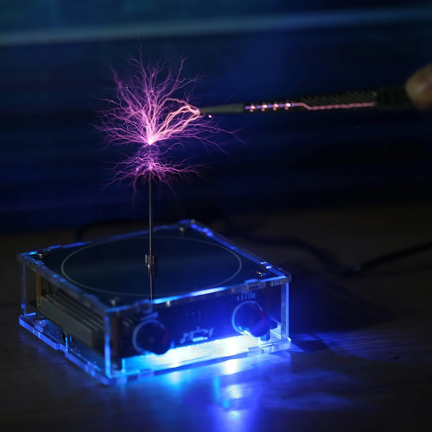 Bluetooth Music Tesla Coil Arc Plasma Speaker | Wireless Transmission Desktop Toy Model SSTC SS02