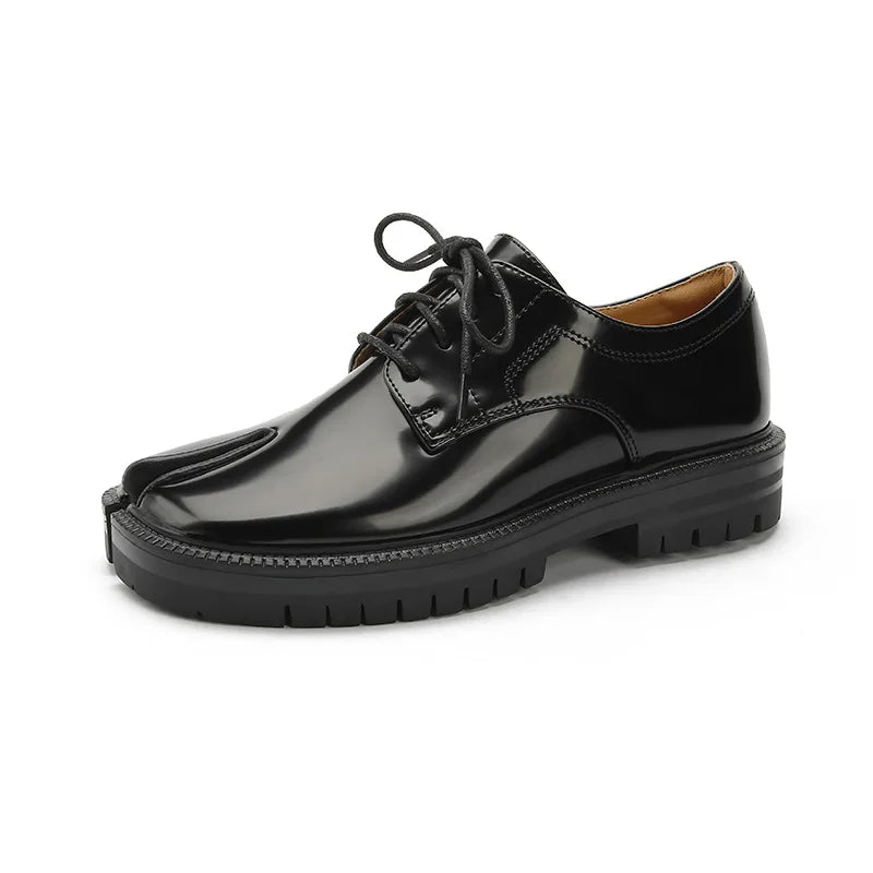 Women’s Split Toe Flats — Slip-On Casual Tabi Mary Janes, Pig Hoof Style Loafers, Fashionable Shoes