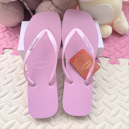 Women's Summer Flip Flops 2026 - Fashion Outdoor Beach Travel Slippers for Comfortable Everyday Wear
