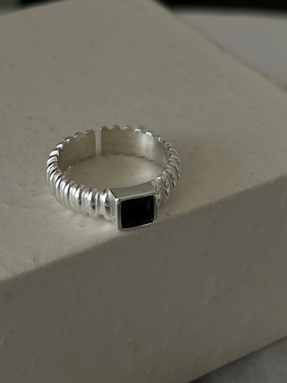 5.06398E+13