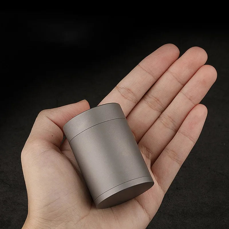 Titanium Alloy Double-Lid Airtight Jar — Waterproof Travel Storage Container for Tea, Capsules & Leaves