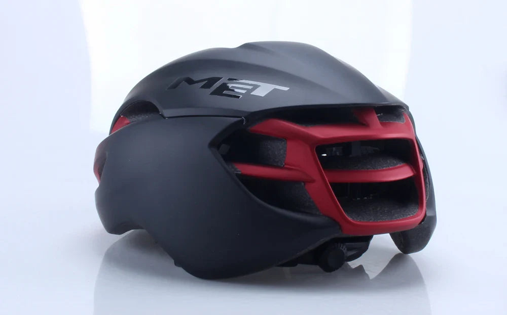 MET Manta Rresight Men's Cycling Helmet – MTB & Road Bike Helmet for Outdoor Sports, Speed Skating & Safe Riding